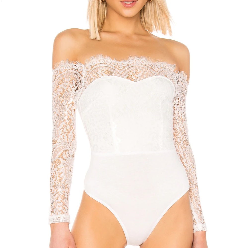 Off the shoulder bodysuit in Ivory, size XS.